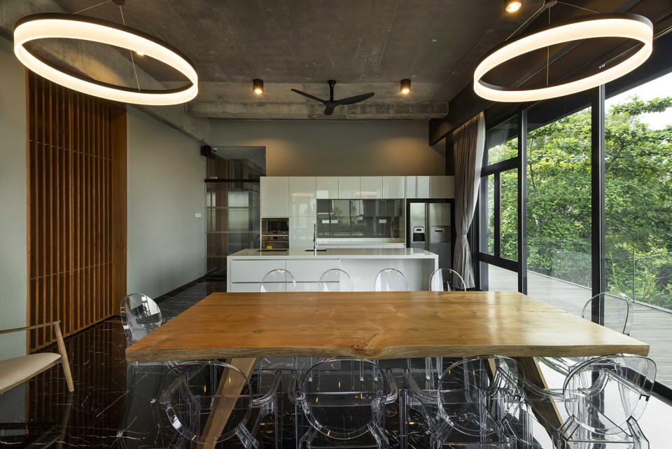 034-8D House BY DRTAN LM Architect