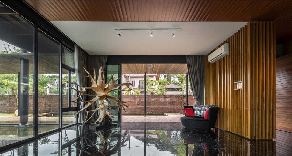 035-8D House BY DRTAN LM Architect