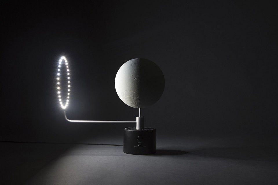 1-MOON1 Oscar Lhermitte Office