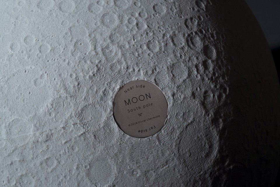 1-MOON18 Oscar Lhermitte Office