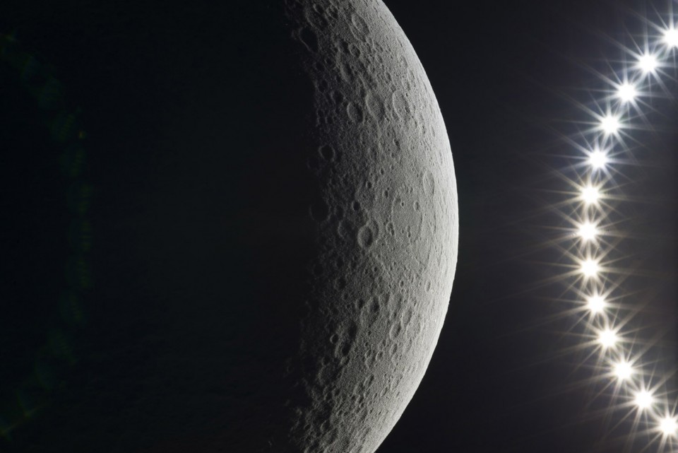 1-MOON4 Oscar Lhermitte Office