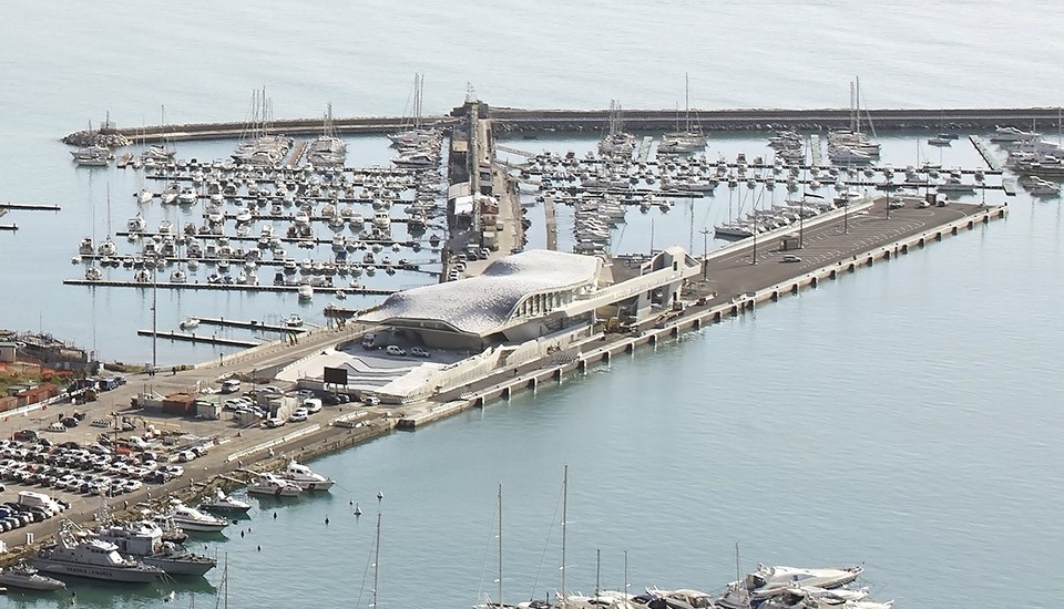 1-ZHA_Salerno Maritime Terminal_溉ufton+Crow_001-1 Salerno Maritime Terminal by Zaha Hadid Architects