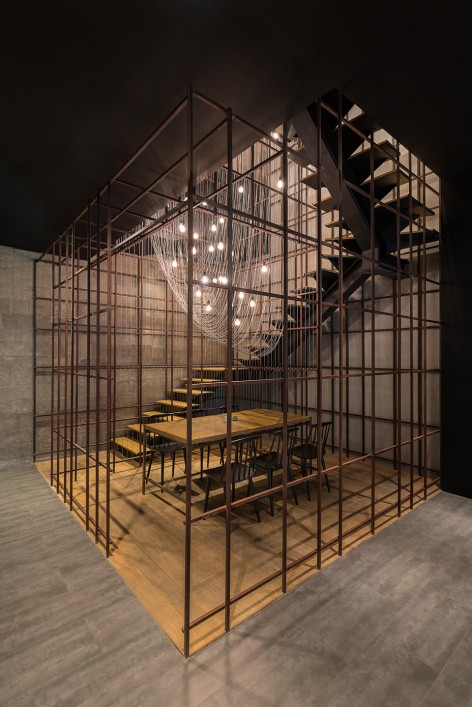 1 _LUK07_FOR WEB_2400 Noodle Diner Sanlitun SOHO, Beijing by Lukstudio