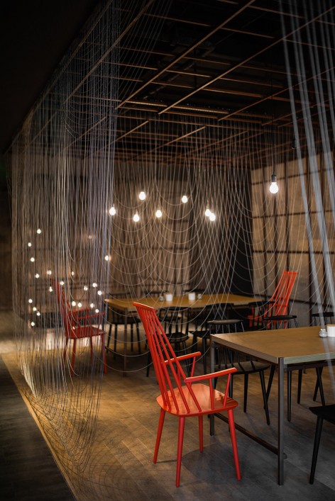 1 _LUK15_FOR WEB_2400 Noodle Diner Sanlitun SOHO, Beijing by Lukstudio