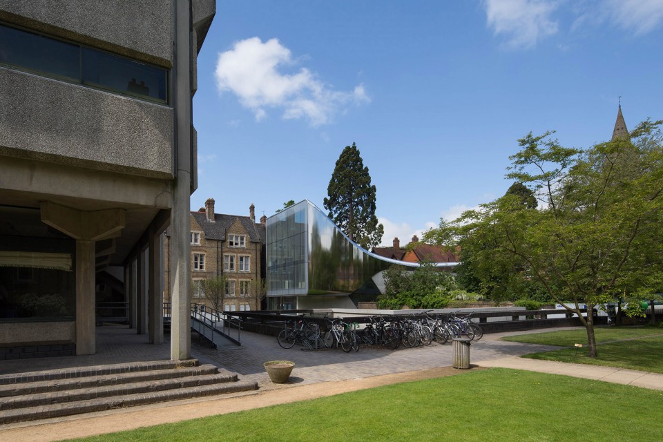 Oxford University Middle East Centre at St Antony's College_photo Luke Hayes