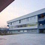 崧淀路中学校园，上海 / 致正建筑工作室