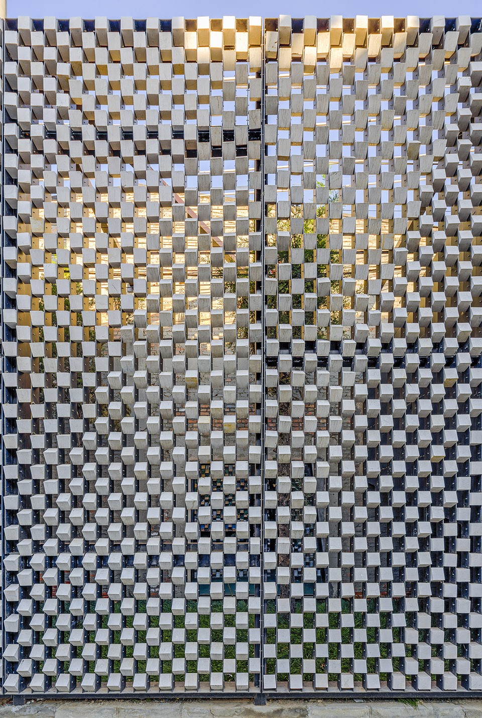 0 Photos 1-Facade-15