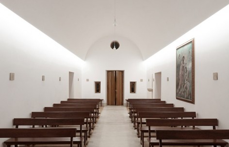 小镇教堂改造，葡萄牙 / Bruno Lucas Dias Architecture