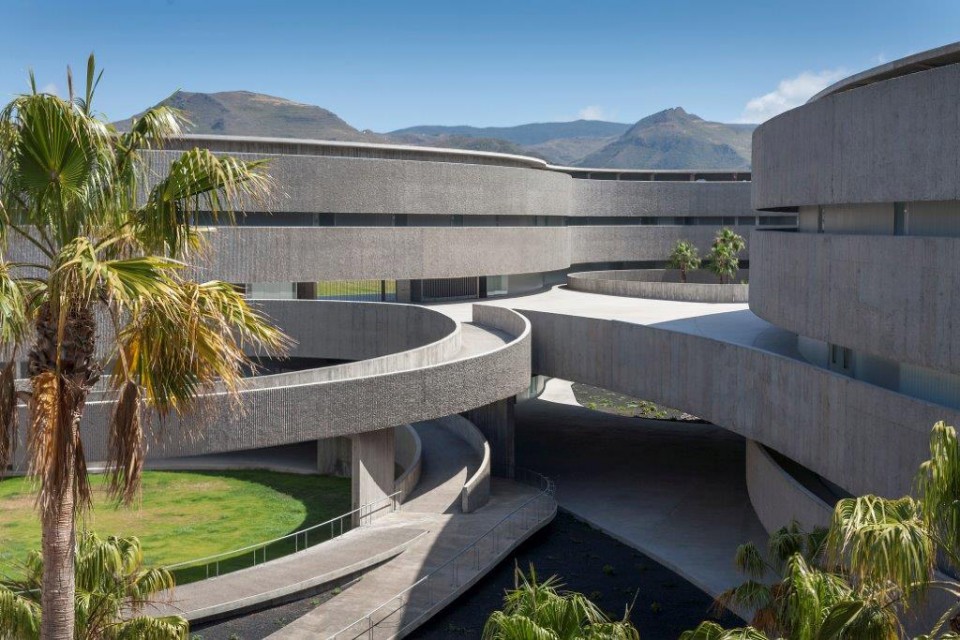 Faculty of Fine Arts by gpy arquitectos MG 1637