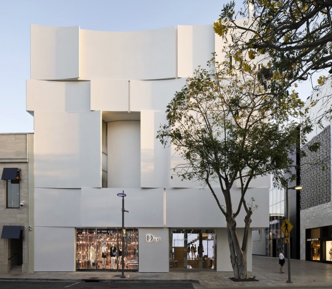 004-Dior Miami Facade by BarbaritoBancel Architects