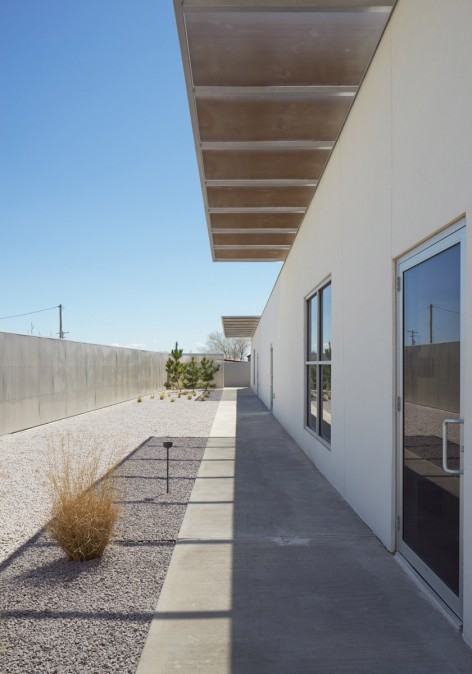 inde / jacobs gallery, Marfa TX CKR