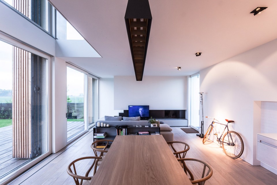 011-1-House EFFE-E by Archiplan Studio