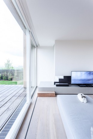 012-House EFFE-E by Archiplan Studio
