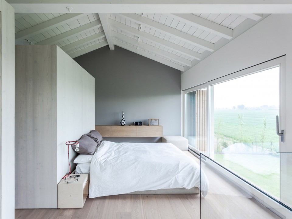 020-House EFFE-E by Archiplan Studio