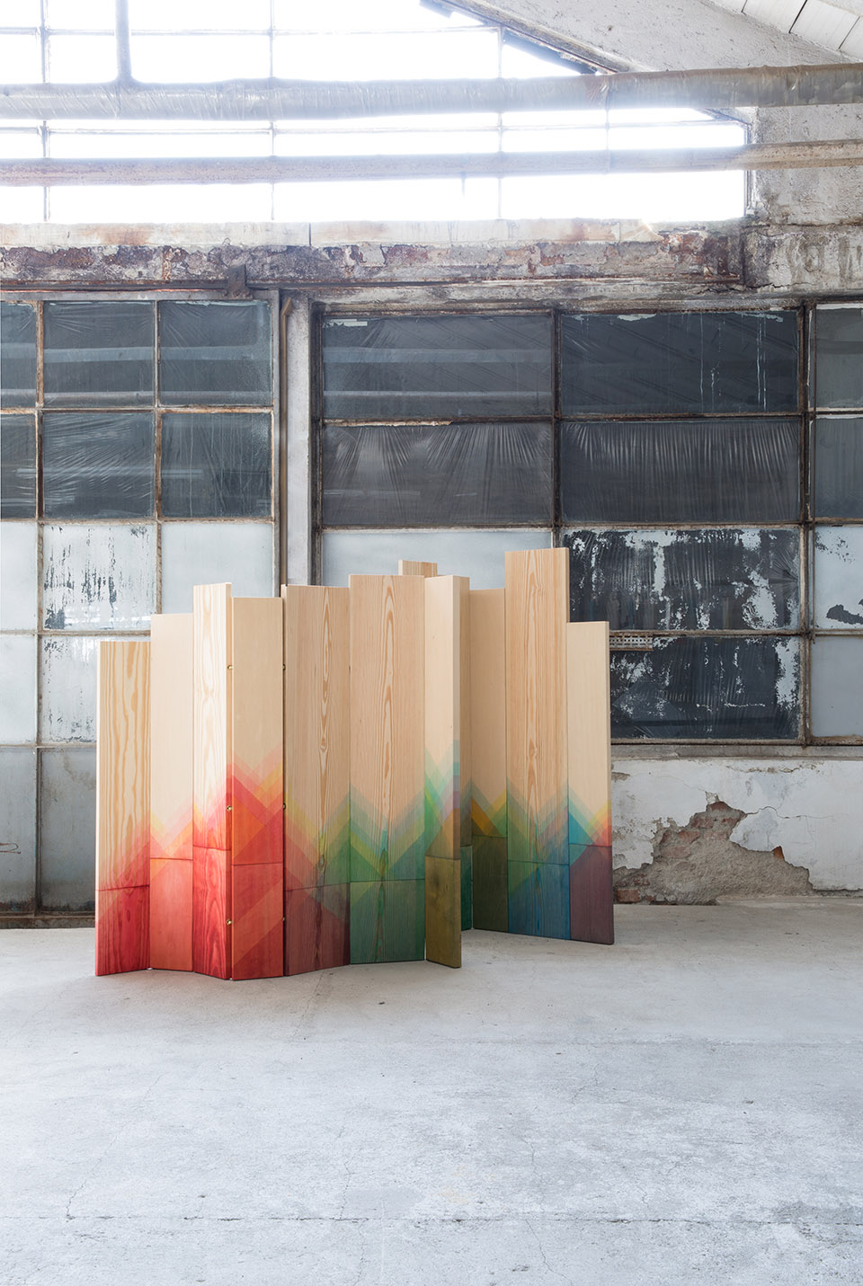 木板艺术作品,米兰 / raw edges design studio