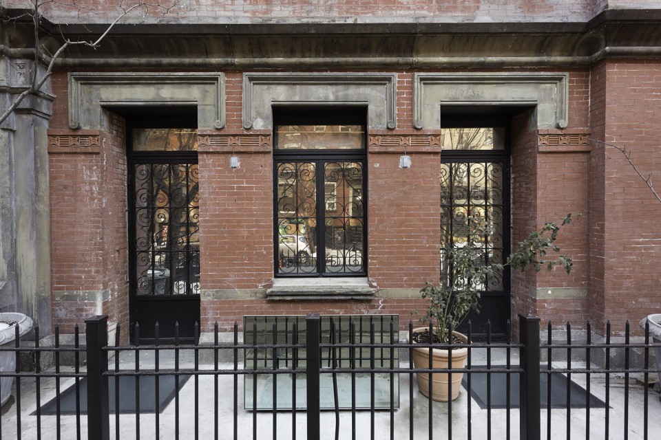 02_Facade and Periscope_by Brett Beyer