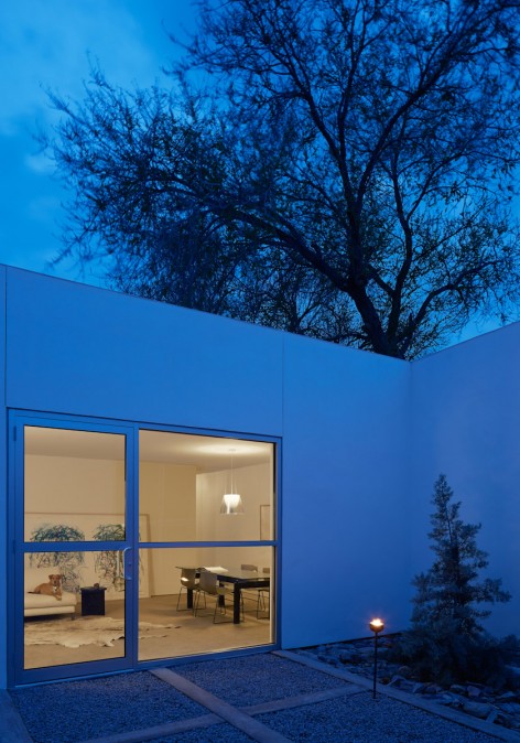 inde / jacobs gallery, Marfa TX CKR