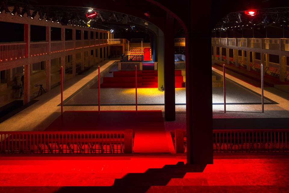 2016 FW Prada Man_photo Agostino Osio copyright OMA 02