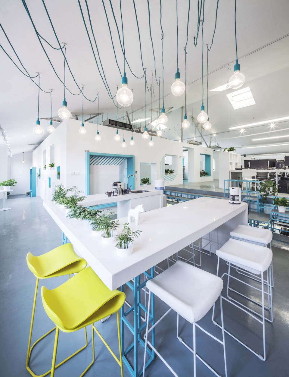 8-二层茶水台_1 Beaver Workshop Office Space by MAT Office