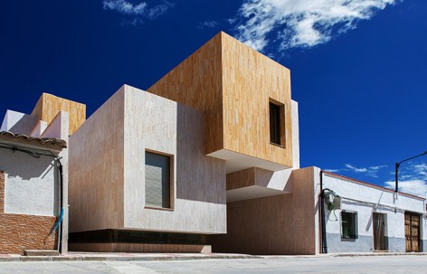 “晶体”住宅，西班牙 / OOIIO Architecture
