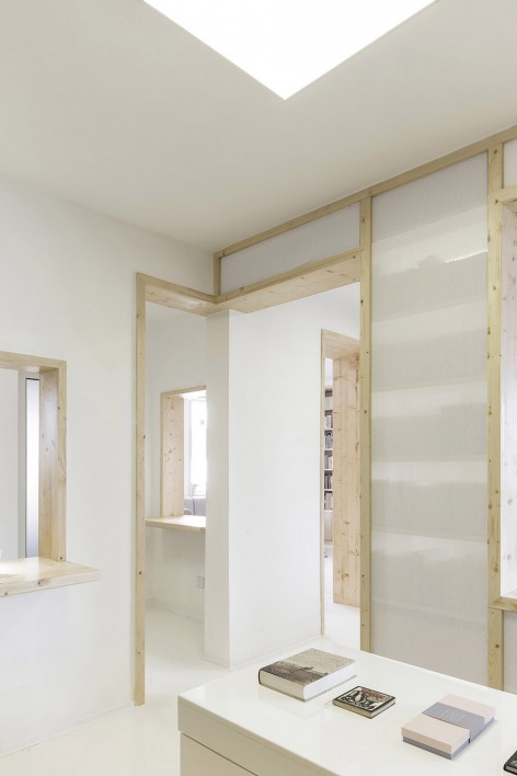 Reedom,A Hidden Top Floor Bookstore by Cao Pu -3