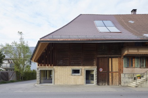002-Barn conversion, Rüegsauschachen by Freiluft