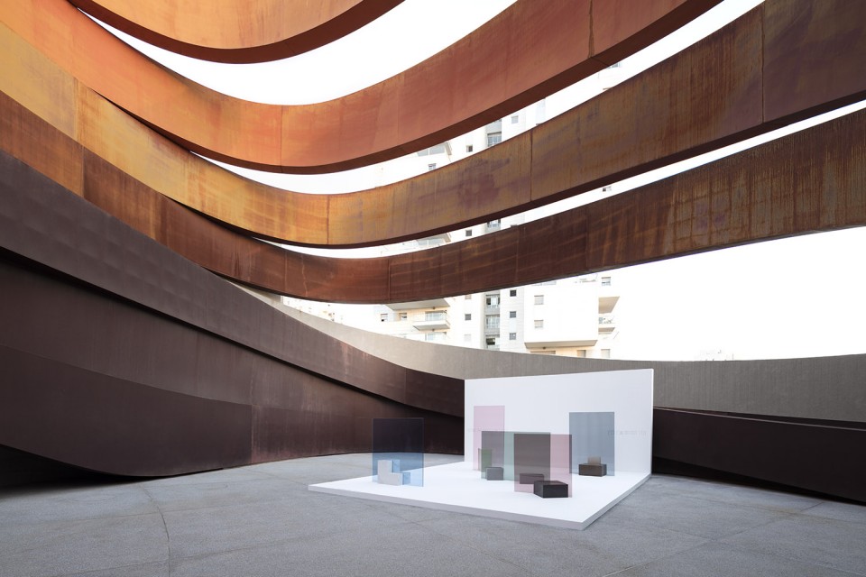 004-Museum exhibition by nendo at the Design Museum Holon.jpg