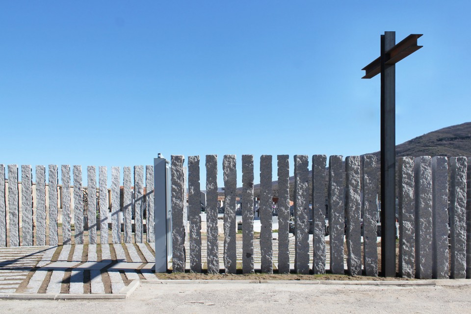 006-Cemetery Lozoya by Muka Arquitectura