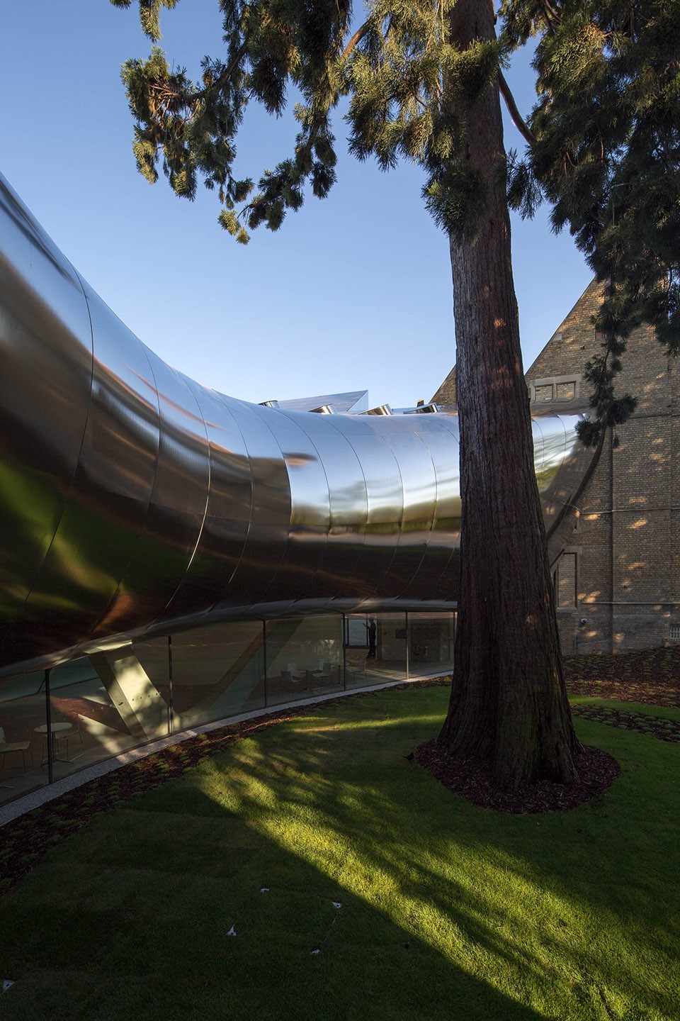 010-The Investcorp Building by zaha hadid architects