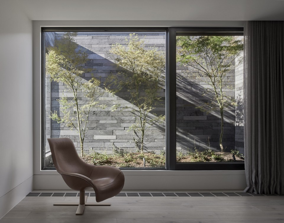 012-Canterbury Road Residence