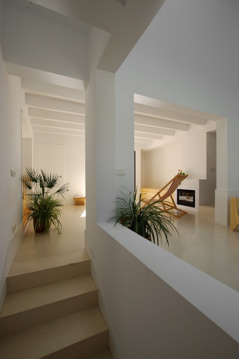 013-JORDI AND ÀFRICA’S HOME by TEd’A arquitectes