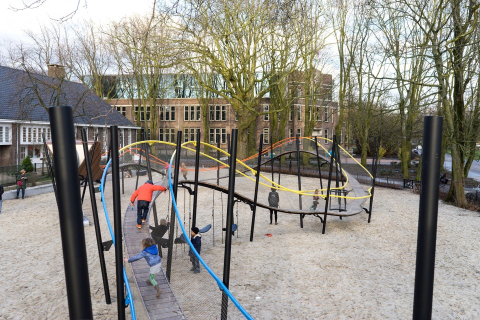 013-Play Garland Oosterpark by Carve