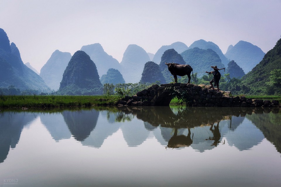 014-Guilin Landscape by Zhang Jin
