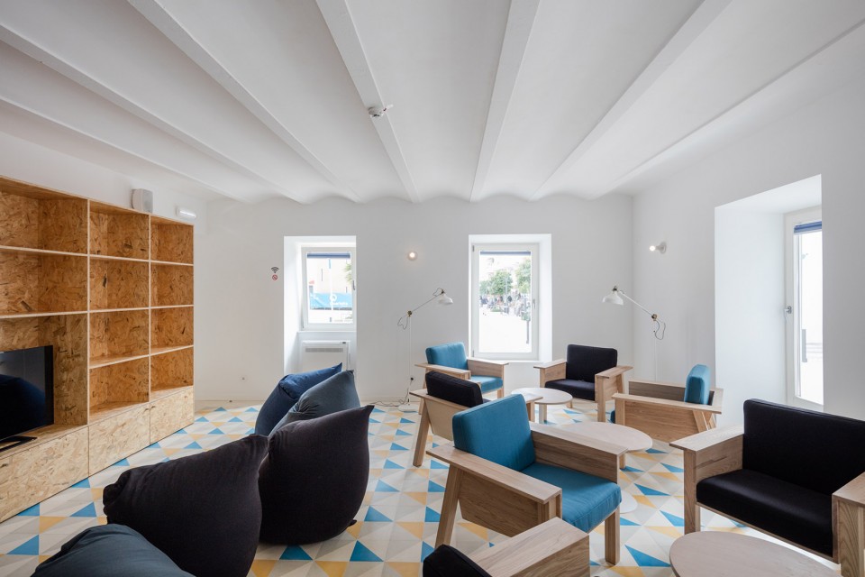 014-Hostel CONII by Estudio ODS