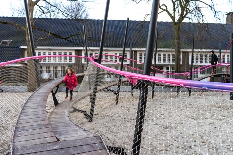 014-Play Garland Oosterpark by Carve
