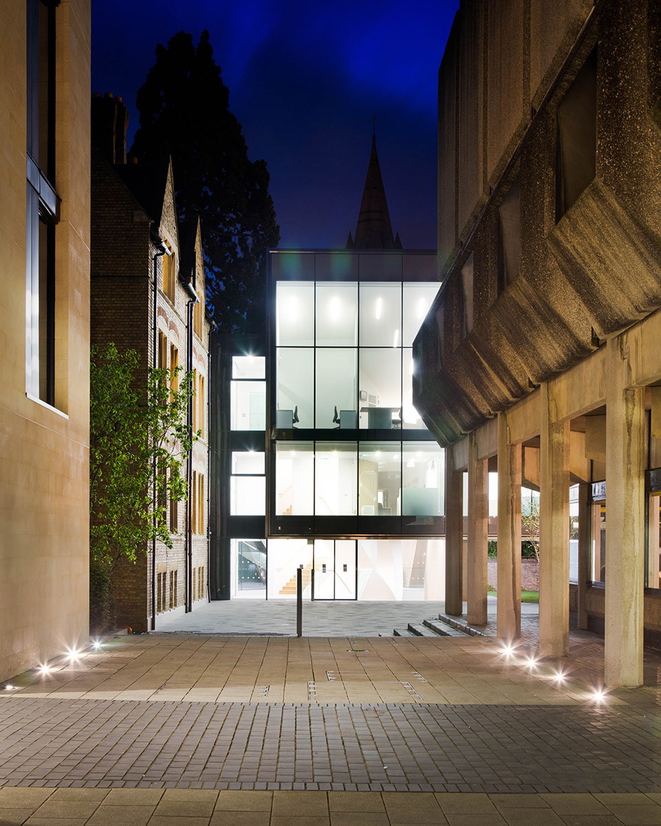 014-The Investcorp Building by zaha hadid architects