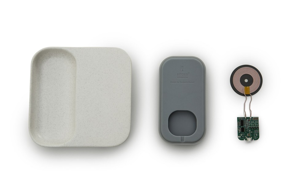 015-Charge Tray by
Layer Bitossi Ceramiche