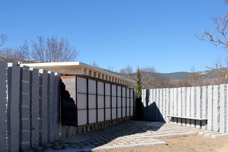 017-Cemetery Lozoya by Muka Arquitectura