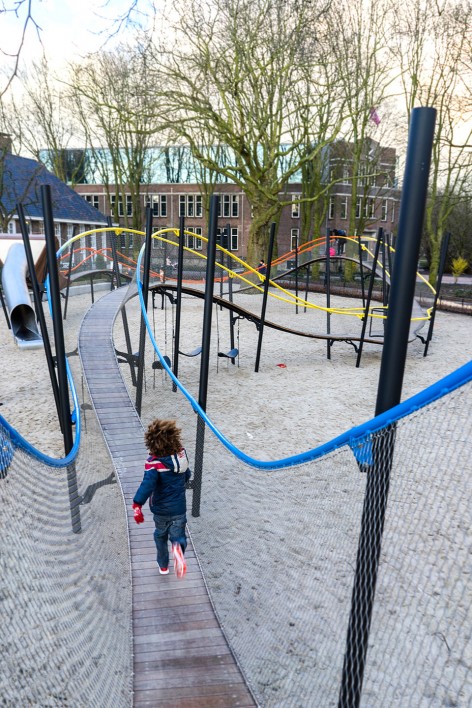 019-Play Garland Oosterpark by Carve