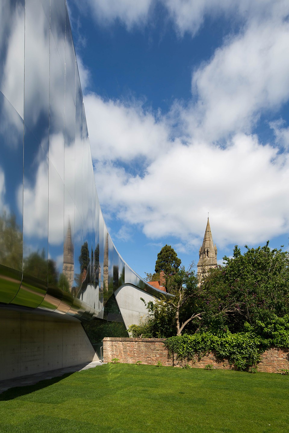 019-The Investcorp Building by zaha hadid architects