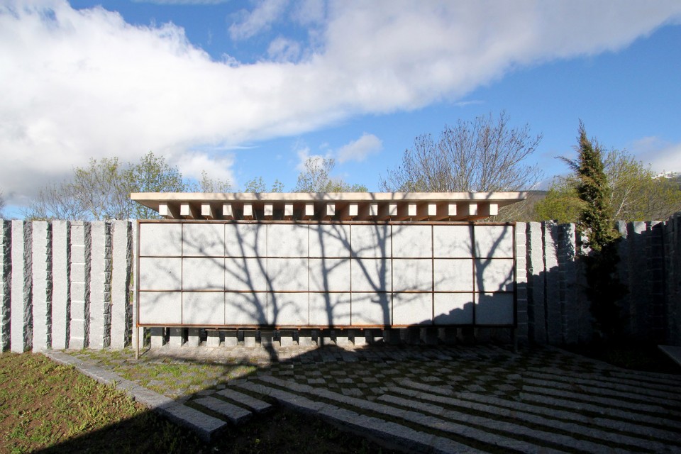 025-Cemetery Lozoya by Muka Arquitectura