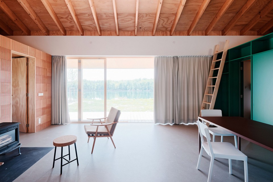 039-VOJ—The Lake House by JRKVC