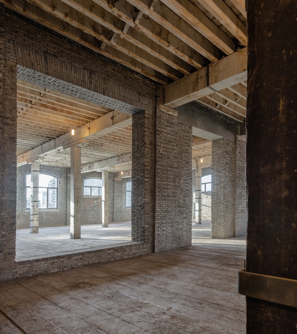 1 Warehouse FOR WEB sRGB-3