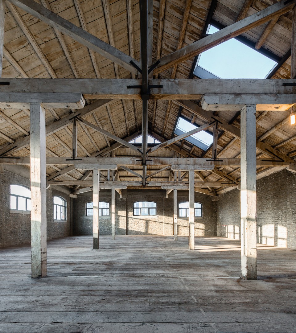 1 Warehouse FOR WEB sRGB-6