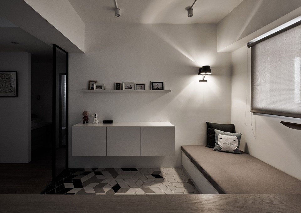 16-17-Small Simple Elegant Apartment, Taichung by Z-AXIS