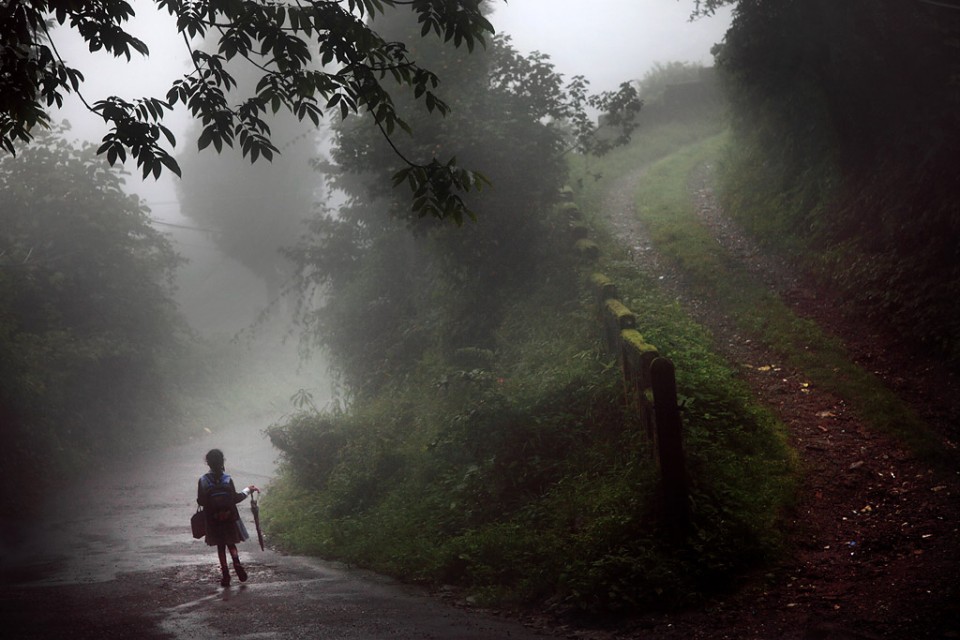 CJ_2010_INDE_DARJEELING_054_small City in the Rain by Christophe Jacrot
