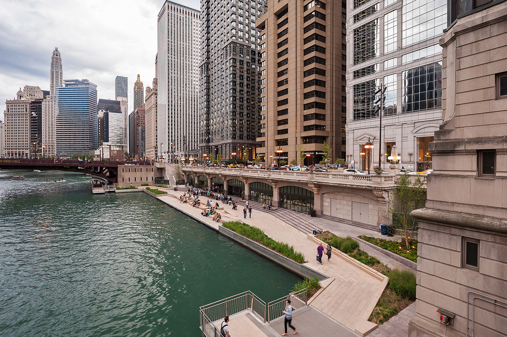 Chicago Riverwalk Expansion by Sasaki 谷德设计网