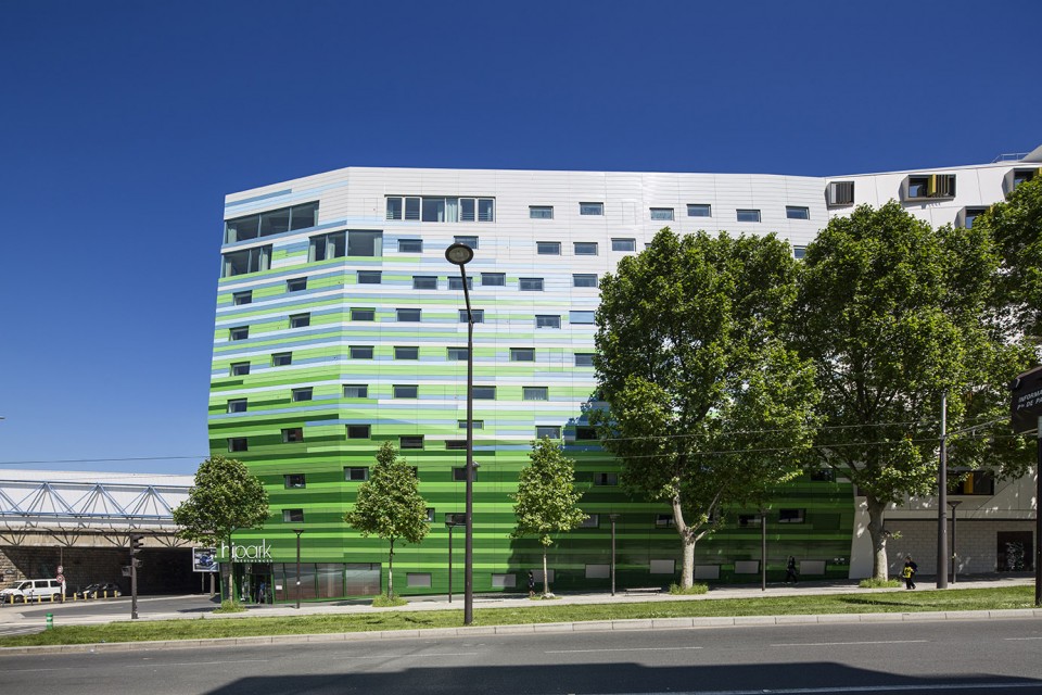 Hipark apartment hotel by Manuelle Gautrand Architecture-7