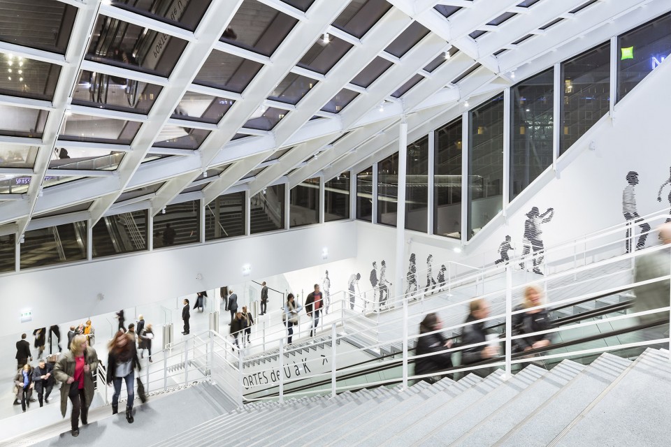 The AccorHotels Arena by DVVD Architects and Engineers-7