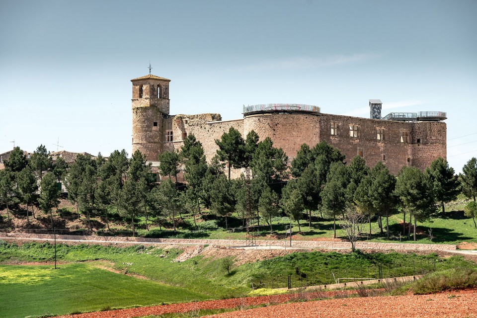 001-Refurbishment of Garcimuñoz Casttle including a Media Library by